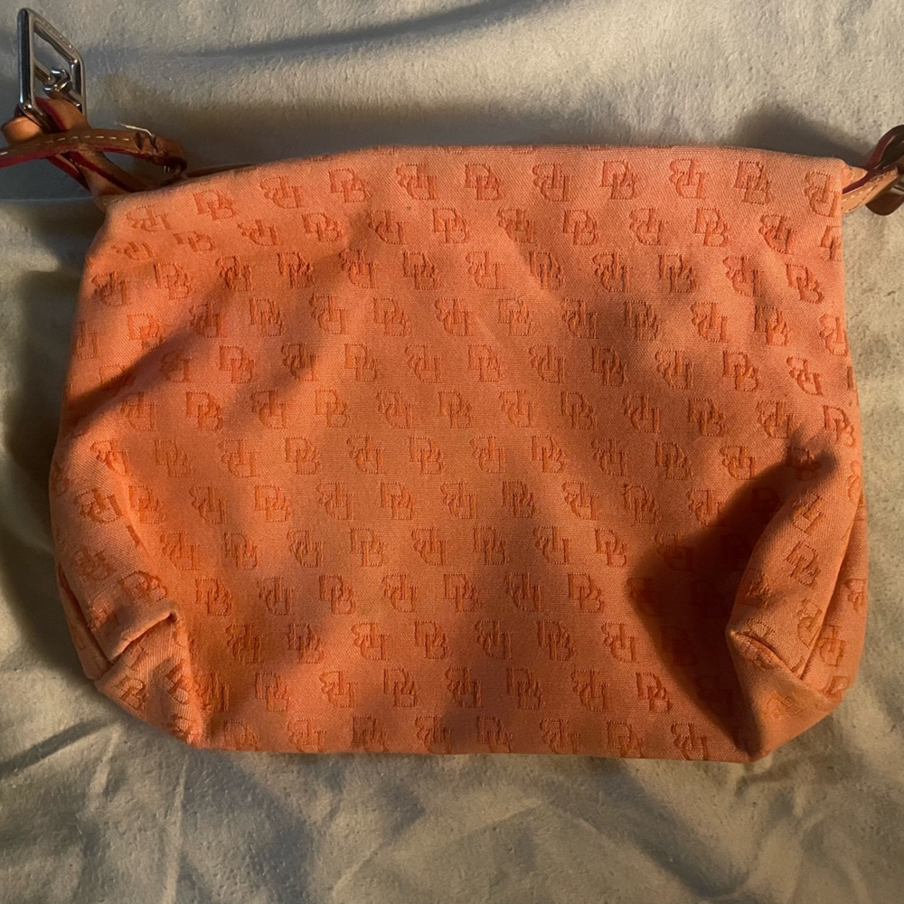 Dooney and bourke bag